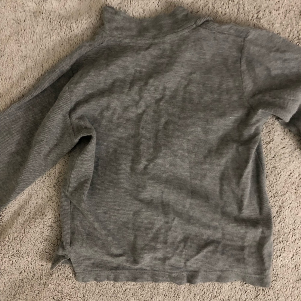 sweater - Picture 3 of 3